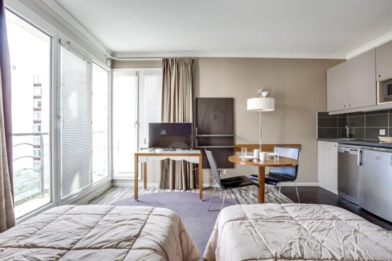 Guestready - Studio Cosy Pres Du Metro Issy-les-Moulineaux Exterior photo